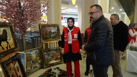 Erzurum'da Hayır Çarşısı Etkinliği Düzenlendi