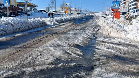 Kulp'ta Dondurucu Soğuklar Yaşamı Olumsuz Etkiliyor