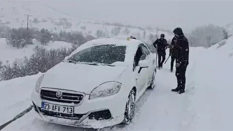 Malatya'da Kar Yağışı Nedeniyle Yardım Ekipleri Görevde