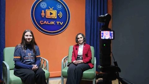 Kayseri'de Öğrenciler TV Stüdyosu Kurdu