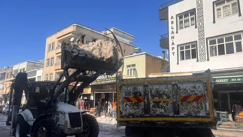 Çermik'te Kar Sonrası Temizlik Çalışmaları