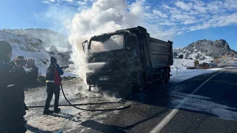 Yozgat'ta Kamyon Yangını Meydana Geldi