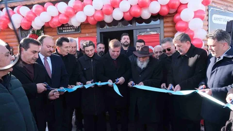 Ahmet Uğurlu Dede İrfan Ocağı Açıldı