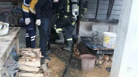 Kadirli'de Ev Yangını: Yaşlı Kadın Hayatını Kaybetti