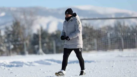 Sivasspor Kış Soğuklarında İdman Yaptı