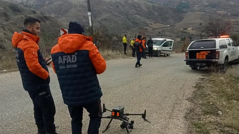 Demirci’de Kayıp Kadın Aranıyor