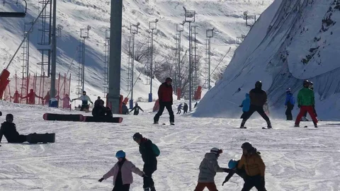 Palandöken’de Kayak Heyecanı Yaşanıyor