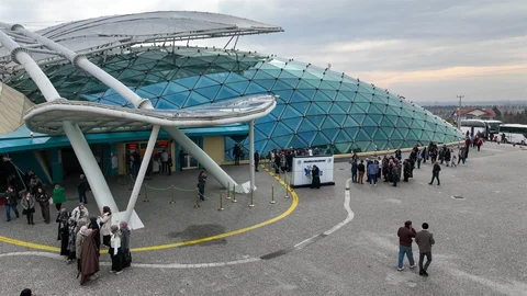 Konya Tropikal Kelebek Bahçesi Ziyaretçi Rekoru Kırdı