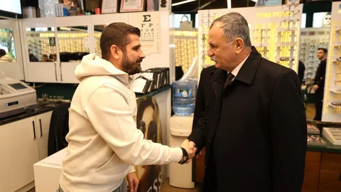 Yunusemre'de Esnaf Ziyaretleri Devam Ediyor