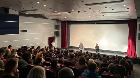 Özcan Alper Nilüfer'de Sinemaseverlerle Buluştu