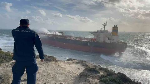 Çanakkale'de Karaya Oturan Tanker Hakkında Açıklama Yapıldı