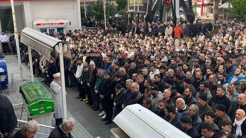 Trafik Kazasında Hayatını Kaybeden Muhtar Uğurlandı
