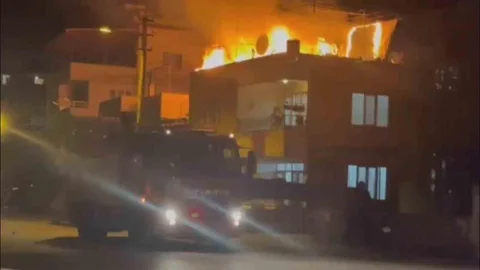 Hatay'da Müstakil Evde Yangın Çıktı