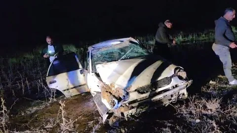 Aksaray'da Takla Atan Otomobilde 3 Yaralı