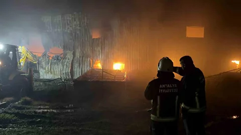 Alanya'da Klima Deposu Yangını