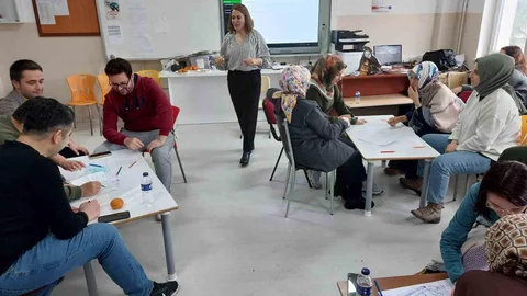 Emirdağ'da Çocuklarla Felsefe Eğitimi