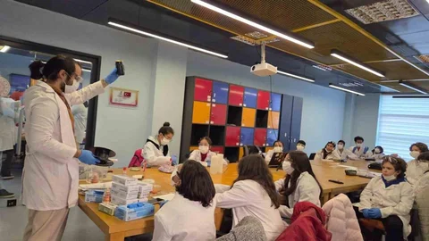 Menteşe'de Geleceğin Mühendisleri Eğitiliyor