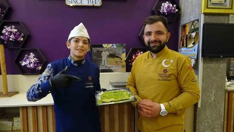 Kilis'ten Halep'e Katmer Ustalığı Taşınıyor