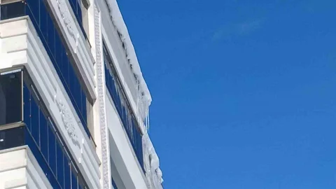 Kulp’ta Dondurucu Soğuk Etkili Oluyor