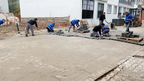 Germencik'te Belediye Ekipleri Sahada