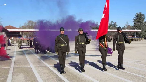 Isparta'da Komando Mezuniyeti Coşkusu