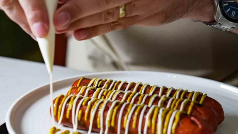 Glutensiz Sosis Denizli'de Tüketiciyle Buluşuyor