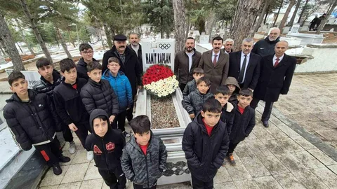 Dünya Şampiyonu Hamit Kaplan Anıldı