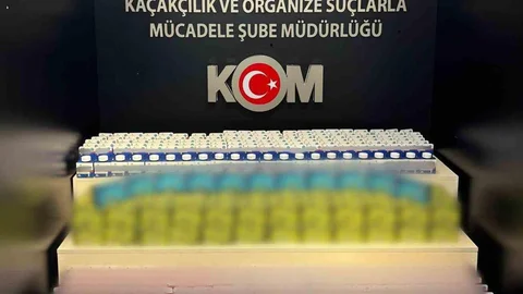 Van'da Gümrük Kaçağı Malzemeler Ele Geçirildi