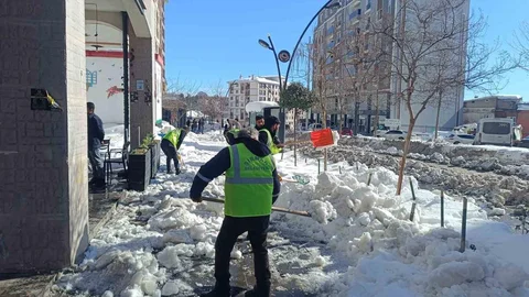 Şırnak'ta Kar Temizleme Çalışmaları