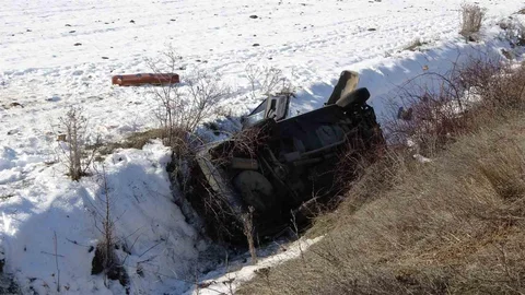 Kastamonu'da Şarampole Yuvarlanan Otomobilde 4 Yaralı