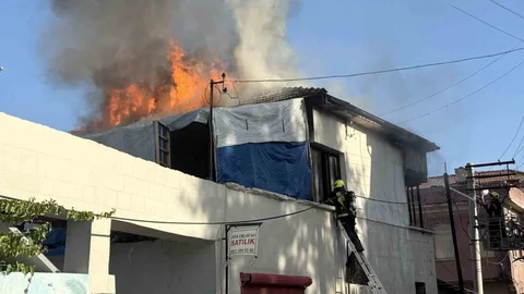Mersin'de Müstakil Evde Yangın Çıktı