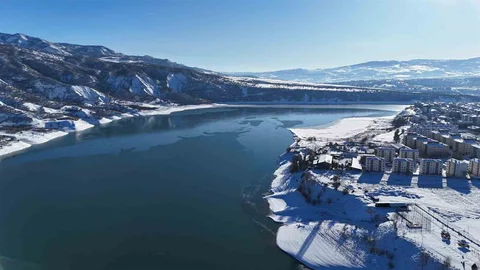 Tunceli’nin Kış Güzelliği Havadan Görüntülendi