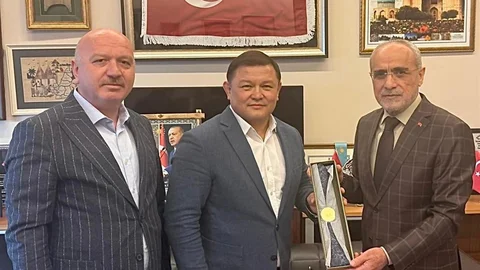 Türkiye ile Kırgızistan Arasındaki İlişkiler Gelişiyor