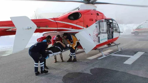 Yaşlı Hastaya Hava Ambulansı Desteği