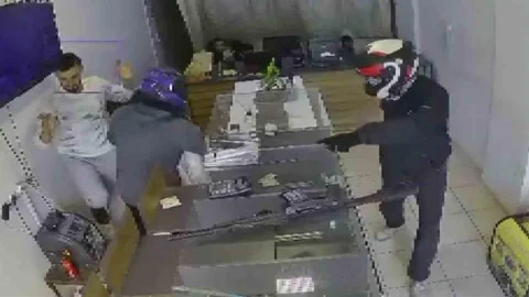 Film Sahnesi Gibi Soygun: 22 Milyon TL Vurgun