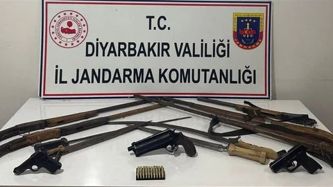 Diyarbakır'da Jandarma Operasyonu