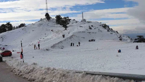 Denizli Nikfer Kayak Merkezi'nde Ziyaretçi Yoğunluğu