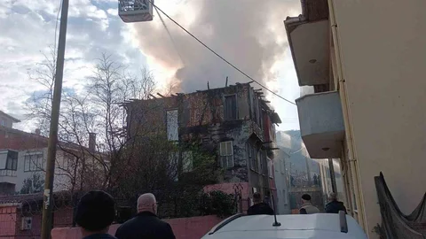 Kocaeli'nde Elektrikli Sobadan Yangın Çıktı