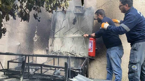 Erdemli'de Ev Yangını Kontrol Altına Alındı