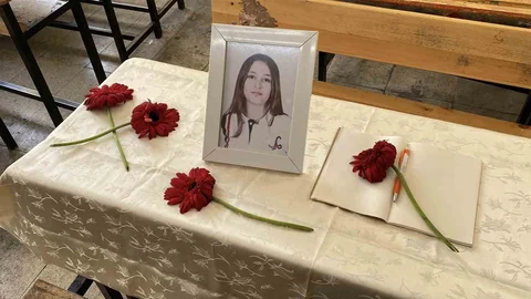 Küçük Kız İçin Anı Köşesi Yapıldı