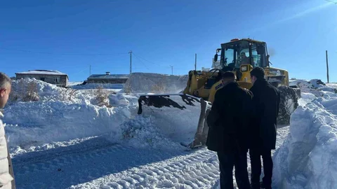 Kars Susuz'da Karla Mücadele Devam Ediyor