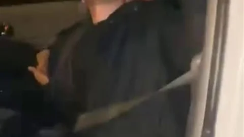 Aracına Çarpan Üç Kişi Kendinden Geçti