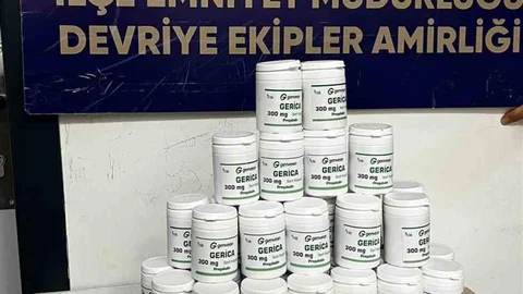 İzmir'de Uyuşturucu Operasyonu