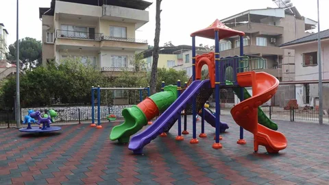 Nazilli'deki Çocuk Parkları Yenileniyor