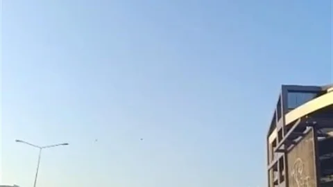 Zincirleme Trafik Kazası Güvenlik Kamerasında Görüntülendi