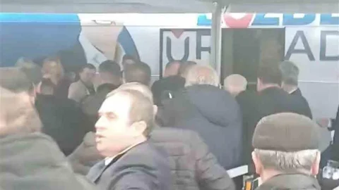 Bursa'da Başkan Bozbey'e Saldırı Girişimi