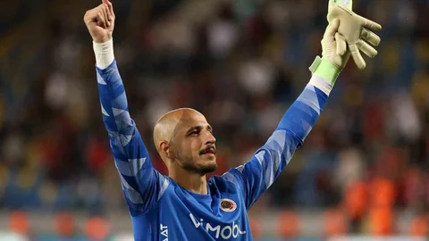 Göztepe Erhan Erentürk İçin Girişimlerde Bulunuyor