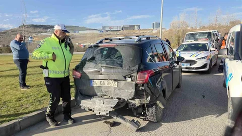 Yeni Aracıyla Kaza Yapan Sürücü Yaralandı