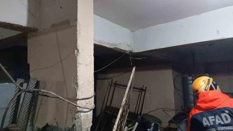 Diyarbakır'da Binada Kolon Çatlağı