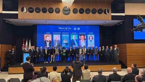 Mehmet Akif İnan Ödülleri Sahiplerini Buldu